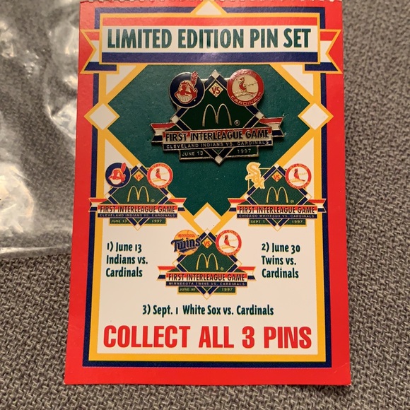 Collectors Pin McDonald’s 1997 First Interleague Game Cleveland vs Cardinals - Picture 8 of 8